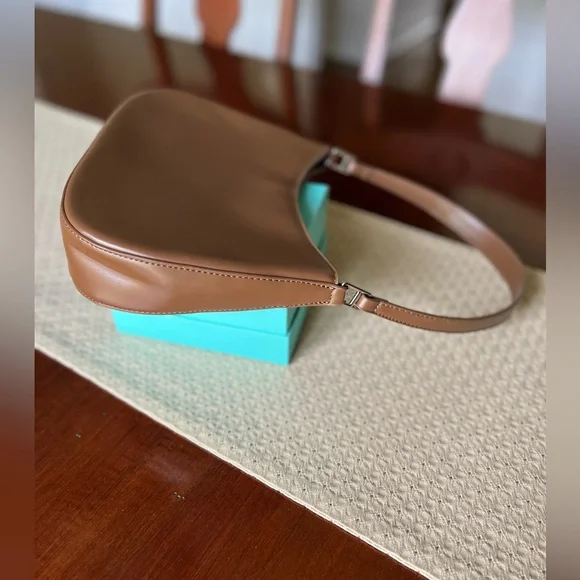 Shoulder Bag Tan - Picture 3 of 5